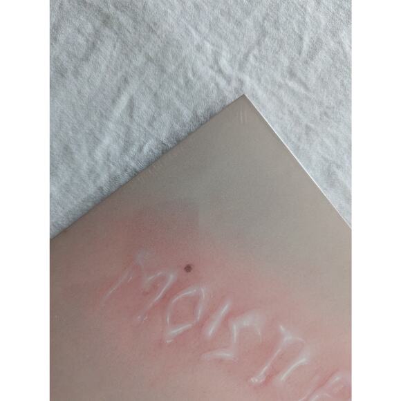 Wet Leg Signed Moisturizer Vinyl 3D Lenticular Sleeve Cream LP - Picture 12 of 16